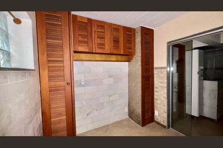 Quarto de kitnet/studio para alugar com 1 quarto, 116m² em Quarteirão Ingelheim, Petrópolis