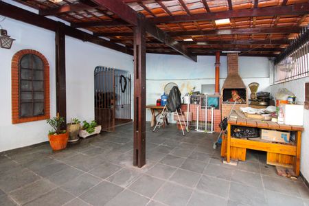 Garagem de casa para alugar com 3 quartos, 86m² em Jardim Caner, Taboão da Serra