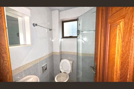 Apartamento para alugar com 116m², 3 quartos e 1 vaga Apartamento para alugar com 116m², 3 quartos e 1 vagaBanheiro do Quarto 3