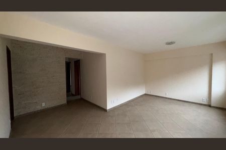 Apartamento para alugar com 116m², 3 quartos e 1 vaga Apartamento para alugar com 116m², 3 quartos e 1 vagaSala