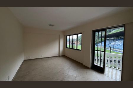 Apartamento para alugar com 116m², 3 quartos e 1 vaga Apartamento para alugar com 116m², 3 quartos e 1 vagaSala