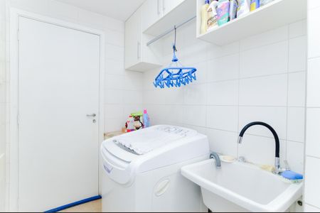 Apartamento à venda com 83m², 3 quartos e 1 vagaÁrea de Serviço