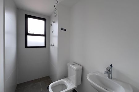 Apartamento à venda com 92m², 2 quartos e 1 vaga Apartamento à venda com 92m², 2 quartos e 1 vagaBanheiro do quarto 1