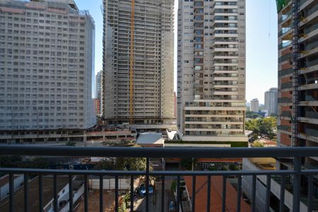 Studio para alugar com 30m², 1 quarto e sem vaga Studio para alugar com 30m², 1 quarto e sem vagaVARANDA