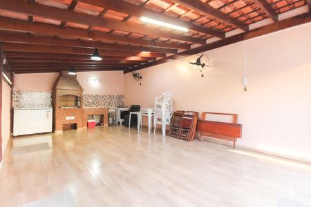 Casa de condomínio à venda com 72m², 2 quartos e 2 vagas Casa de condomínio à venda com 72m², 2 quartos e 2 vagasÁrea Comum