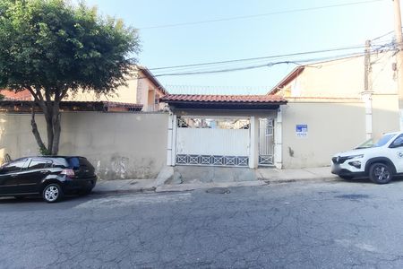 Fachada de casa de condomínio à venda com 2 quartos, 72m² em Parada Xv de Novembro, São Paulo
