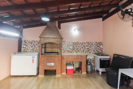 Casa de condomínio à venda com 72m², 2 quartos e 2 vagas Casa de condomínio à venda com 72m², 2 quartos e 2 vagasÁrea Comum