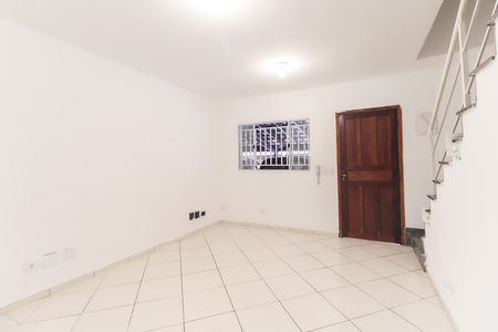 Casa de condomínio à venda com 72m², 2 quartos e 2 vagas Casa de condomínio à venda com 72m², 2 quartos e 2 vagasSala