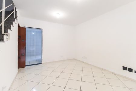 Sala de casa de condomínio à venda com 2 quartos, 72m² em Parada Xv de Novembro, São Paulo