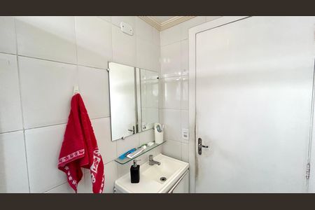 Banheiro de apartamento à venda com 2 quartos, 54m² em Jardim Bom Clima, Guarulhos
