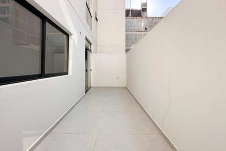 Apartamento à venda com 83m², 2 quartos e 1 vaga Apartamento à venda com 83m², 2 quartos e 1 vagaSacada