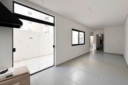 Apartamento à venda com 83m², 2 quartos e 1 vaga Apartamento à venda com 83m², 2 quartos e 1 vagaSala