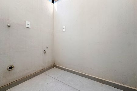 Apartamento à venda com 83m², 2 quartos e 1 vaga Apartamento à venda com 83m², 2 quartos e 1 vagaÁrea de Serviço