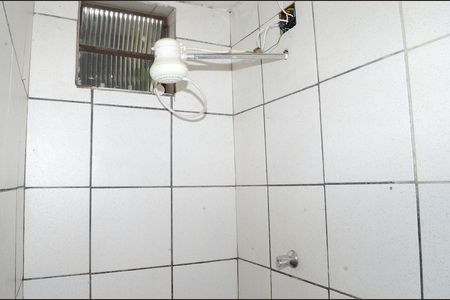 Banheiro de kitnet/studio para alugar com 1 quarto, 30m² em Nazare, Belo Horizonte