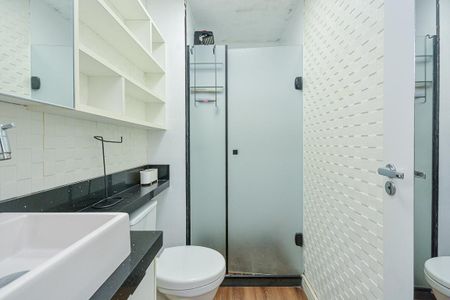 Banheiro de apartamento para alugar com 1 quarto, 33m² em Socorro, São Paulo