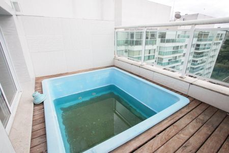 Apartamento à venda com 128m², 3 quartos e 2 vagasPiscina da cobertura