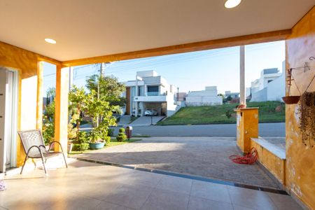 Casa de condomínio para alugar com 420m², 3 quartos e 4 vagas
