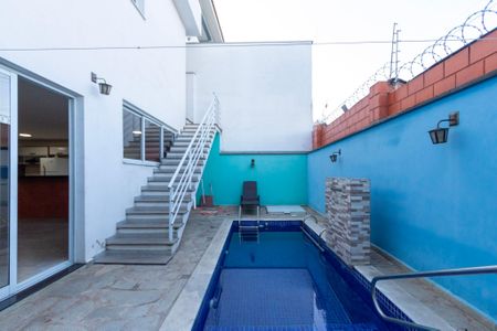 Casa de condomínio para alugar com 420m², 3 quartos e 4 vagas