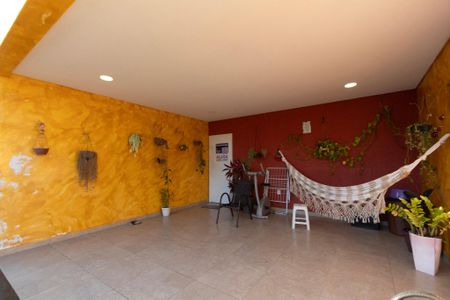 Casa de condomínio para alugar com 420m², 3 quartos e 4 vagas