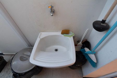 Casa de condomínio para alugar com 420m², 3 quartos e 4 vagas