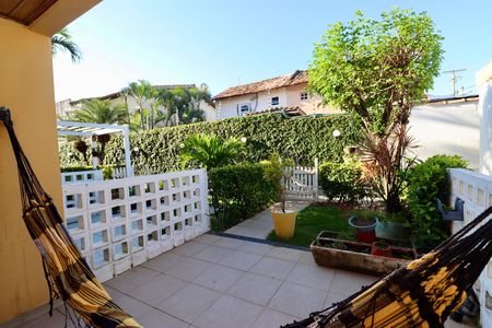 Casa de condomínio para alugar com 74m², 2 quartos e 1 vaga Casa de condomínio para alugar com 74m², 2 quartos e 1 vagaVaranda