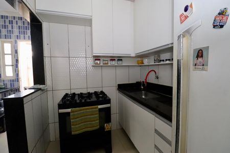Cozinha de casa de condomínio para alugar com 2 quartos, 74m² em Stella Maris, Salvador