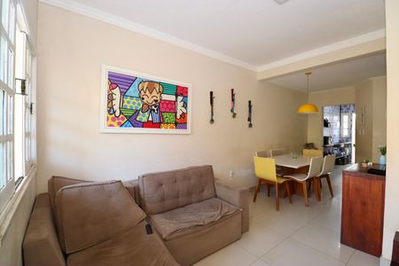 Casa de condomínio para alugar com 74m², 2 quartos e 1 vaga Casa de condomínio para alugar com 74m², 2 quartos e 1 vagaSala