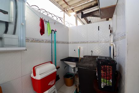 Casa de condomínio para alugar com 74m², 2 quartos e 1 vaga Casa de condomínio para alugar com 74m², 2 quartos e 1 vagaÁrea de Serviço