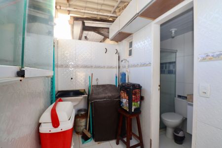 Casa de condomínio para alugar com 74m², 2 quartos e 1 vaga Casa de condomínio para alugar com 74m², 2 quartos e 1 vagaÁrea de Serviço