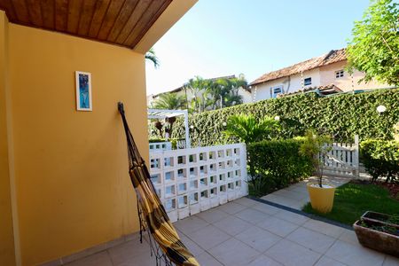 Casa de condomínio para alugar com 74m², 2 quartos e 1 vaga Casa de condomínio para alugar com 74m², 2 quartos e 1 vagaVaranda