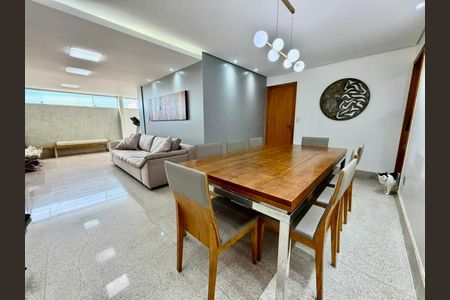 Apartamento à venda com 3 quartos, 149m² em Palmares, Belo Horizonte
