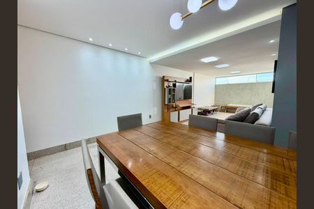 Apartamento à venda com 3 quartos, 149m² em Palmares, Belo Horizonte