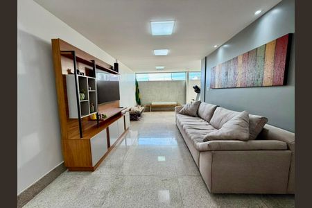 Apartamento à venda com 3 quartos, 149m² em Palmares, Belo Horizonte