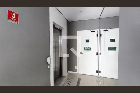 Studio para alugar com 27m², 1 quarto e sem vaga Studio para alugar com 27m², 1 quarto e sem vagaElevadores
