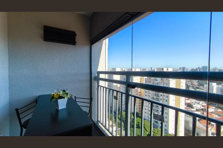 Studio para alugar com 27m², 1 quarto e sem vaga Studio para alugar com 27m², 1 quarto e sem vagaVaranda