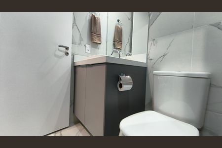 Banheiro de kitnet/studio para alugar com 1 quarto, 27m² em Ipiranga, São Paulo