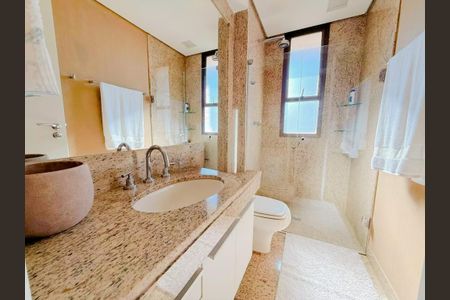 Apartamento à venda com 4 quartos, 147m² em Belvedere, Belo Horizonte