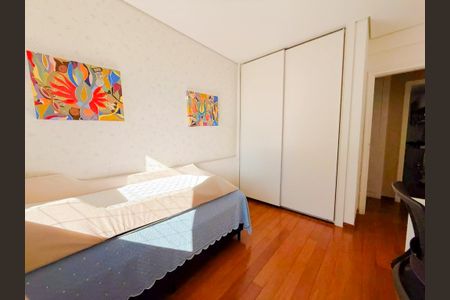 Apartamento à venda com 4 quartos, 147m² em Belvedere, Belo Horizonte