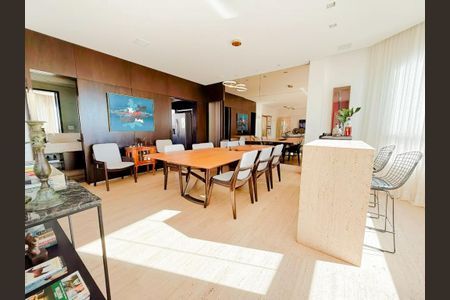 Apartamento à venda com 4 quartos, 147m² em Belvedere, Belo Horizonte