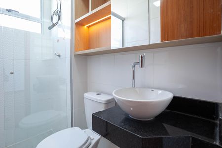 Apartamento para alugar com 65m², 2 quartos e 1 vagaBanheiro social 
