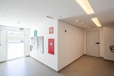Apartamento para alugar com 65m², 2 quartos e 1 vagaHall social