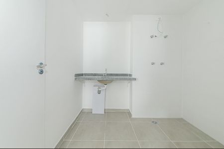 Banheiro de kitnet/studio à venda com 1 quarto, 24m² em Vila Congonhas, São Paulo
