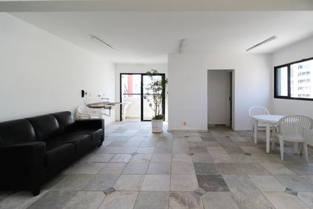 Apartamento para alugar com 34m², 1 quarto e 1 vaga