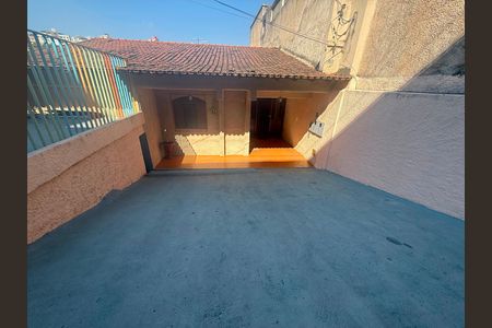 vagas de casa para alugar com 4 quartos, 230m² em Alto Caiçaras, Belo Horizonte