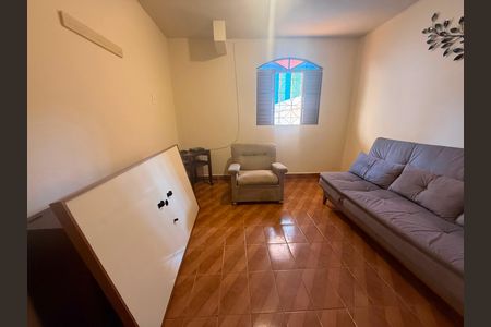 quarto 1 de casa para alugar com 4 quartos, 230m² em Alto Caiçaras, Belo Horizonte