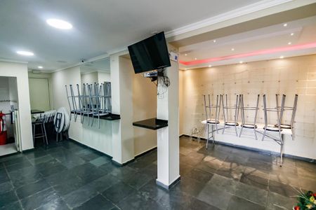 Apartamento à venda com 64m², 3 quartos e 1 vaga Apartamento à venda com 64m², 3 quartos e 1 vagaÁrea comum - Salão de festas