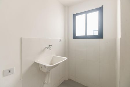 Área de Serviço  de apartamento para alugar com 2 quartos, 48m² em Penha de França, São Paulo