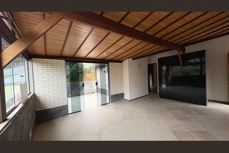 Apartamento para alugar com 116m², 2 quartos e 1 vaga Apartamento para alugar com 116m², 2 quartos e 1 vagaSala