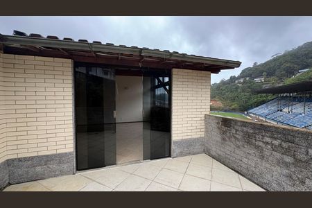 Apartamento para alugar com 116m², 2 quartos e 1 vaga Apartamento para alugar com 116m², 2 quartos e 1 vagaTerraço