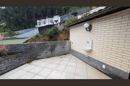 Apartamento para alugar com 116m², 2 quartos e 1 vaga Apartamento para alugar com 116m², 2 quartos e 1 vagaTerraço
